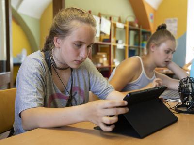 Schüler mit Ipad